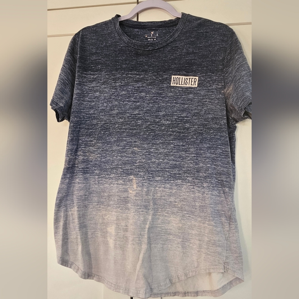 Hollister Navy and Light Gray Gradient Tee Medium